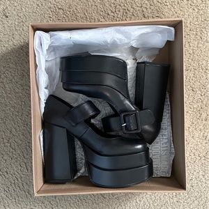 Carly Black Leather Steve Madden